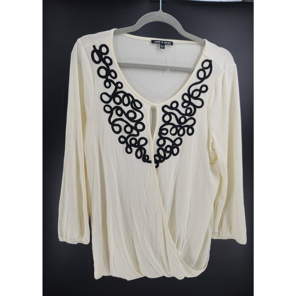 Cable & Gauge Embroidered surplice wrap top Size large Office Career Church